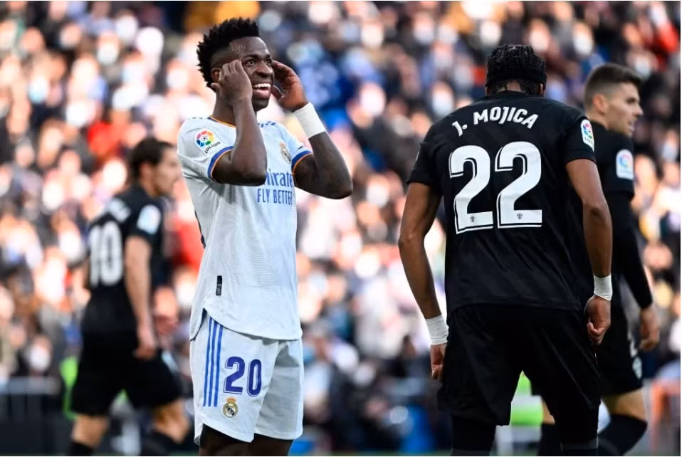 real madrid thoat thua o phut 902 nho ban thang cua eder militao hinh 5