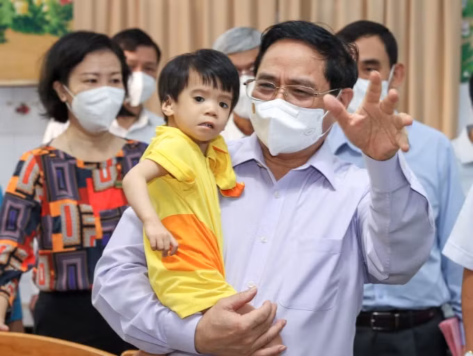 to chuc cho cac chau tan tat mo coi don tet an toan vui tuoi dam am hinh 1