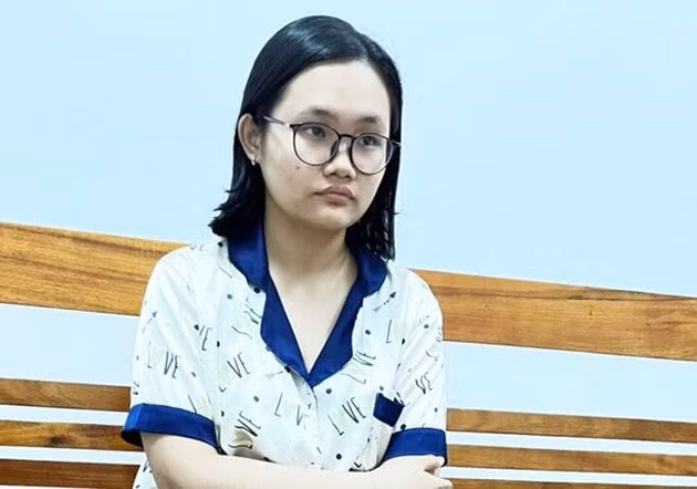 bi la mang co gai tre dau doc giet cha ruot hinh 1
