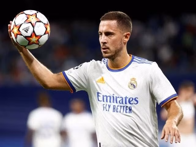 chelsea nham hazard man united muon chieu mo sao tre cua barcelona hinh 4