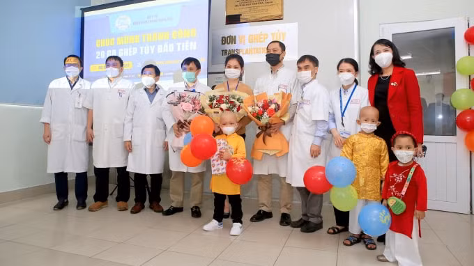 thua thien hue ghep te bao goc thanh cong cho 20 tre em mac ung thu hinh 1