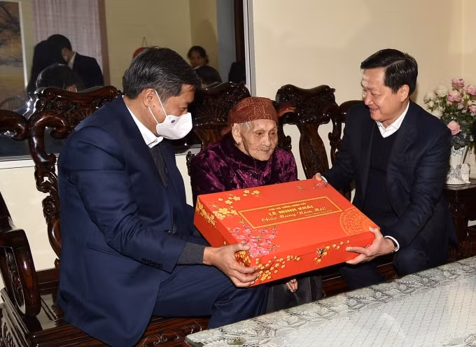 cham lo tet vui ve an toan hanh phuc dam am cho nguoi dan hinh 3