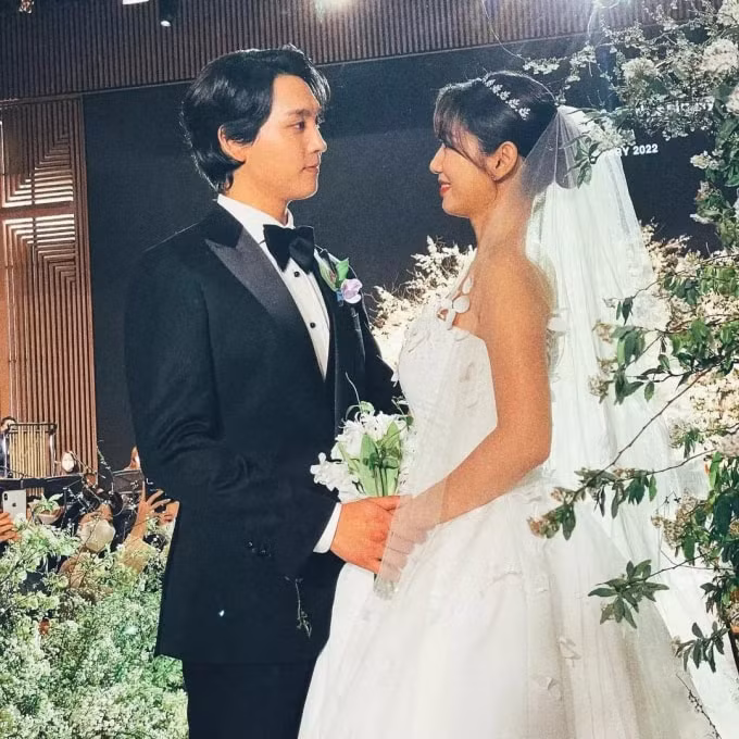 sieu dam cuoi cua park shin hye va choi tae joon hinh 3