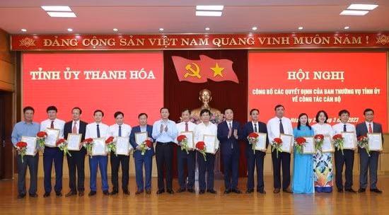 thanh hoa dieu dong bo nhiem nhieu can bo chu chot hinh 1