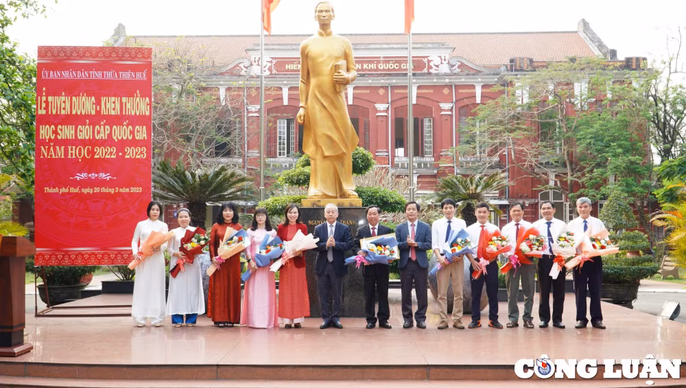 thua thien hue tuyen duong 62 hoc sinh gioi cap quoc gia hinh 2