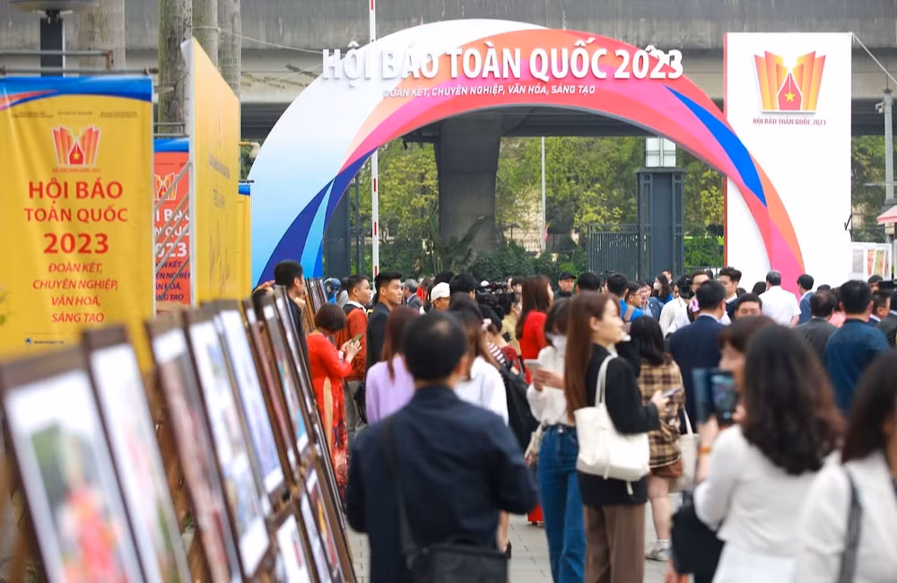 lang dong mua hoi bao toan quoc 2023 hinh 5