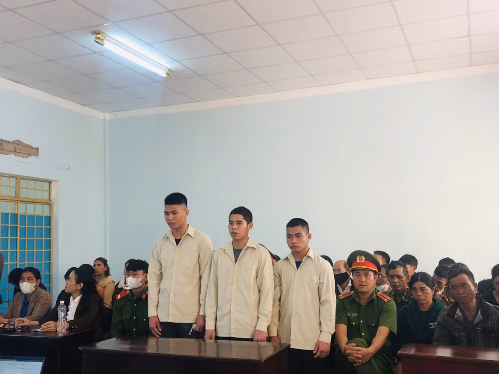gia lai rut dao dam ban thanh nien bi ban dam lien tiep lai 3 nhat hinh 1
