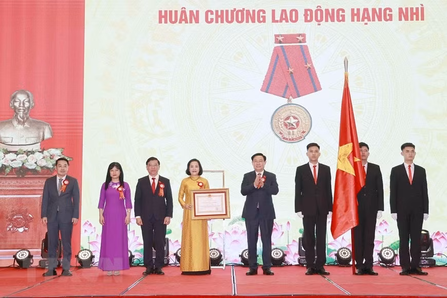 yeu cau dat ra doi voi ban cong tac dai bieu la phai tham muu chuyen sau chien luoc hinh 1