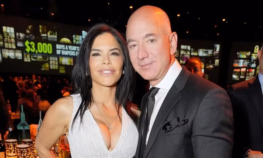 ban gai ty phu jeff bezos chi ca trieu usd lam phim hinh 2