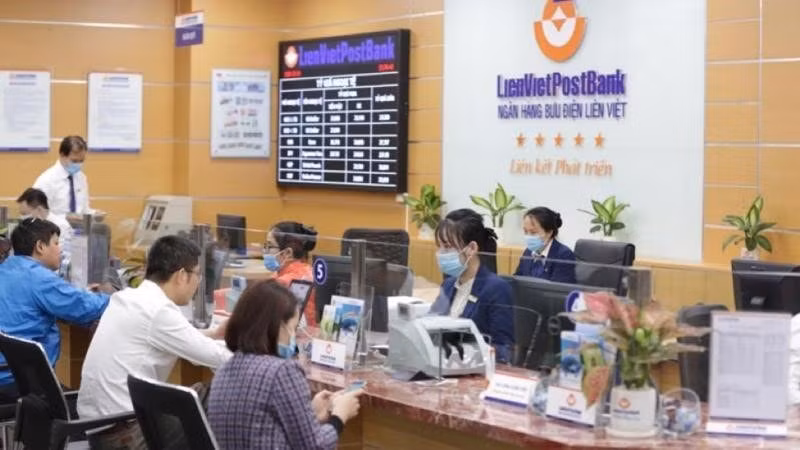 co phieu ngan hang thiet hai nang o a au vpbank lpb vuot bao cung thi truong my hinh 1