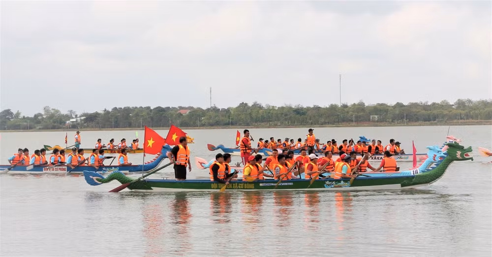 ea kar danh thuc tiem nang loi the du lich hinh 1