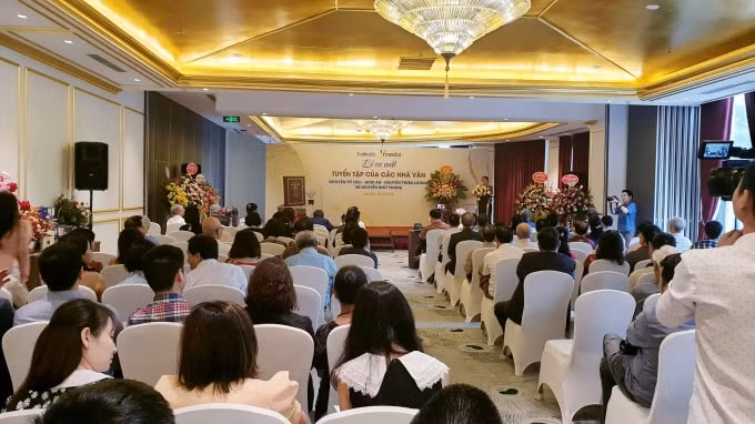 &nbsp;Toàn cảnh Lễ ra mắt