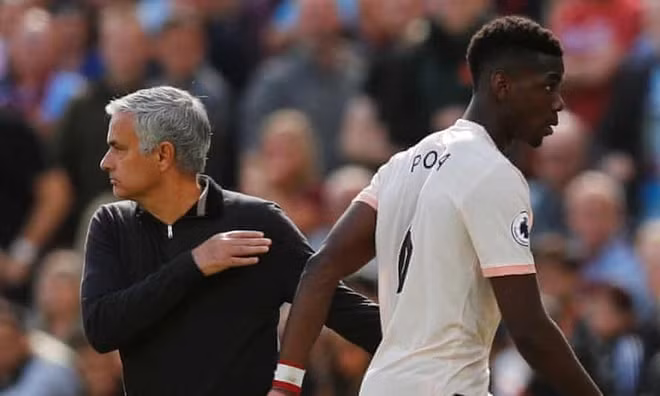 Mối quan hệ giữa Mourinho và Pogba đã rạn nứt từ lâu. Ảnh: Getty