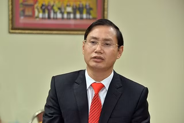 Khai trừ Đảng đối với nguyên Chánh Văn phòng Thành ủy Nguyễn Văn Tứ.