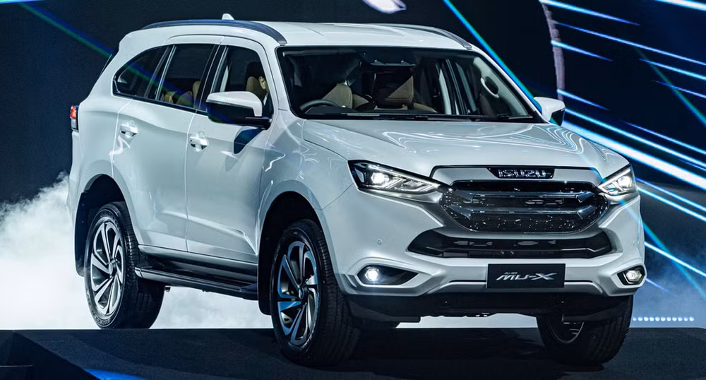 Isuzu Mu-X và pick-up D-max lọt vào top 10 mẫu xe ế ẩm nhất thị trường ô tô Việt Nam tháng 3/2021. Ảnh: PV