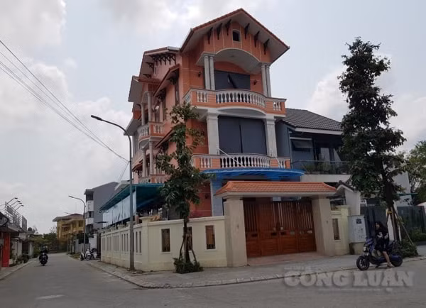 Căn nhà ông Huỳnh Cư xây trên lô đất A7 không thông qua đấu giá