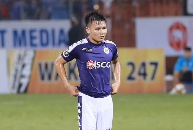 Tiền vệ Quang Hải được vinh danh trong đội hình xuất sắc nhất trong lịch sử của AFC Cup. Ảnh: internet