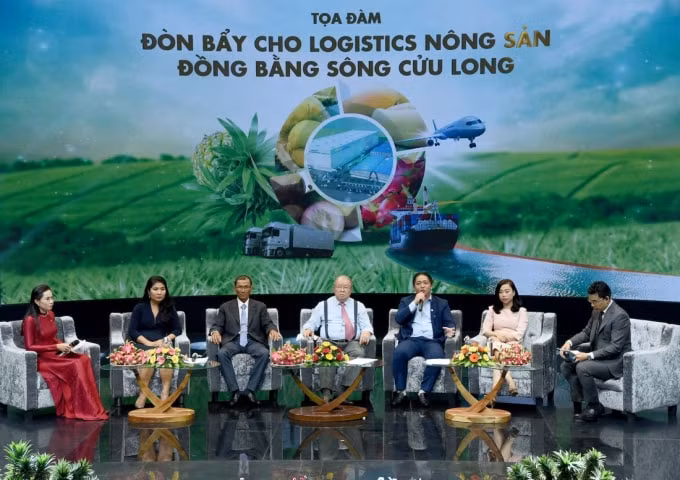 Buổi Tọa đàm với sự tham gia của các&nbsp;diễn giả là lãnh đạo địa phương cùng các nhà khoa học, chuyên gia...