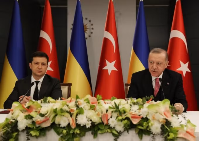 Thổ Nhĩ Kỳ và Ukraine đàm phán tăng cường hợp tác trong đó có lĩnh vực quốc phòng - Ảnh: Reuters