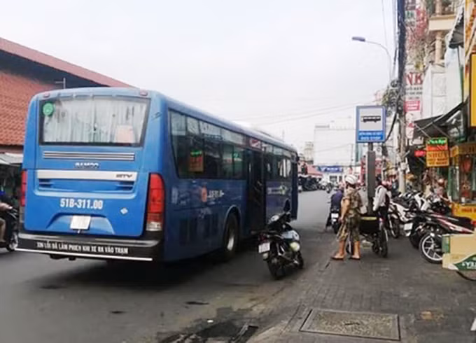 Chiếc xe buýt được cho là không hỗ trợ người khuyết tật.