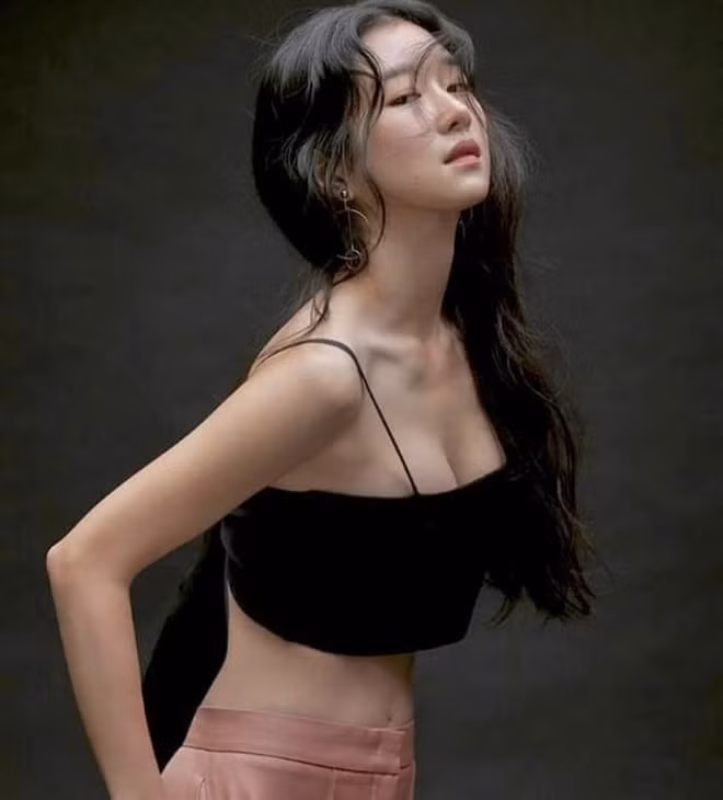 Seo Ye Ji tuy tham gia diễn xuất khá muộn nhưng nhanh chóng đạt được thành công.