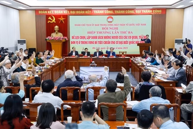 Tại Hội nghị Hiệp thương lần thứ 3, 100% đại biểu tham dự đã biểu quyết thông qua danh sách chính thức 205 người của các cơ quan, tổ chức, đơn vị ở Trung ương đủ tiêu chuẩn ứng cử đại biểu Quốc hội khóa XV.