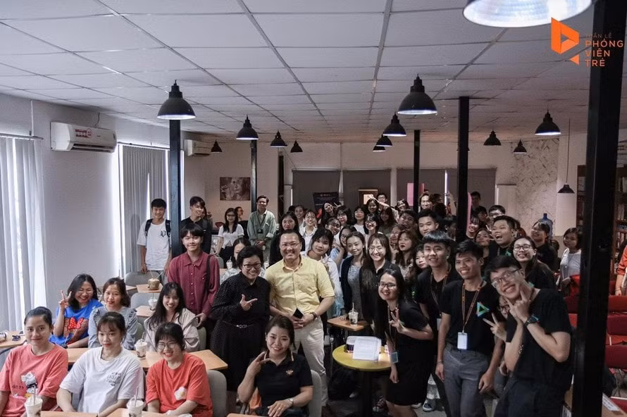 CLB Phóng viên trẻ (Khoa Báo chí và Truyền thông, trường ĐH KHXH&NV, ĐHQG TP. HCM).