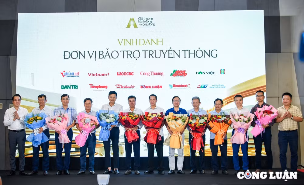 human act prize 2024 tim kiem vinh danh nhung tinh than san sang cong hien vi cong dong hinh 7