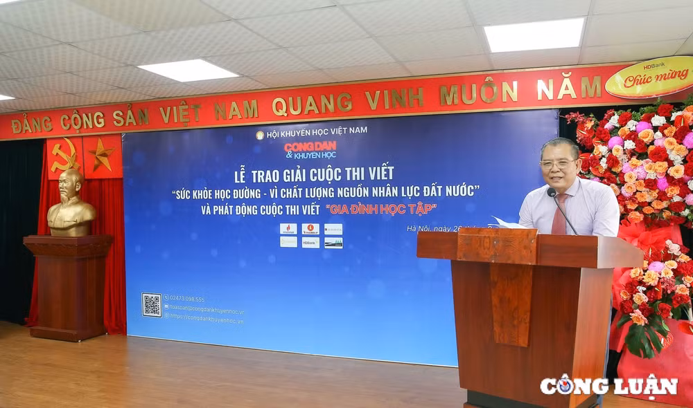 trao giai cuoc thi viet suc khoe hoc duong vi chat luong nguon nhan luc dat nuoc hinh 5