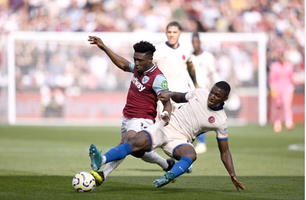 nicolas jackson ruc sang chelsea danh bai west ham tai ngoai hang anh hinh 1
