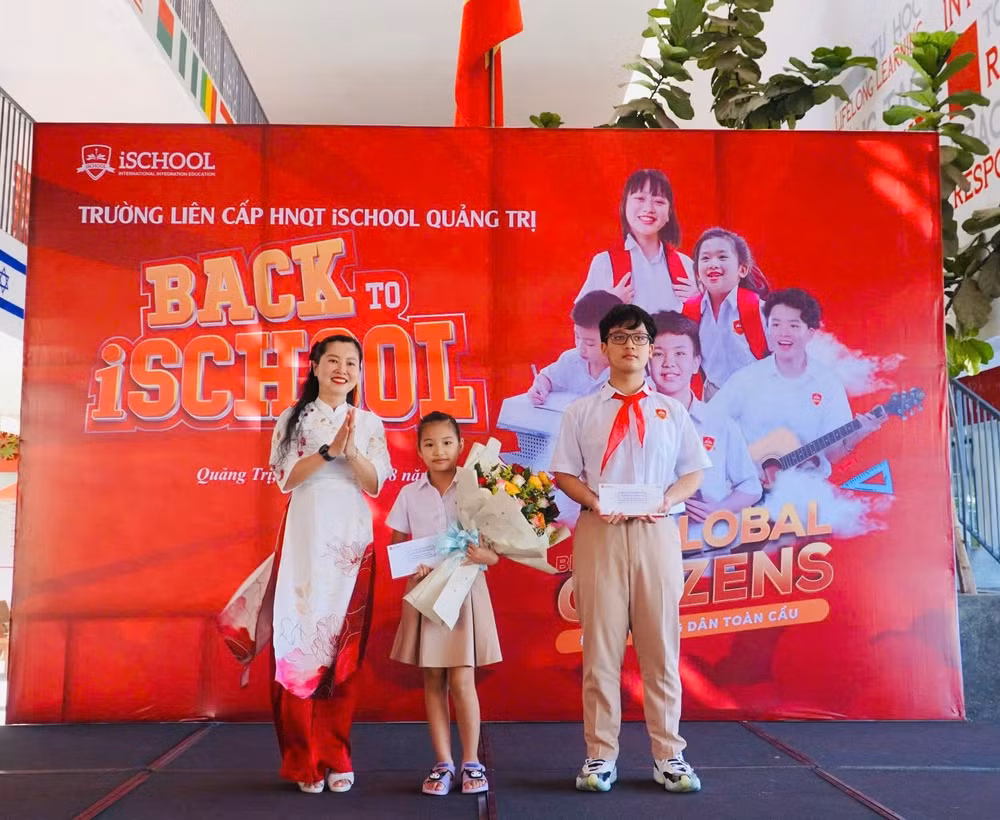ischool quang tri chinh phuc san choi mang tam quoc te hinh 1