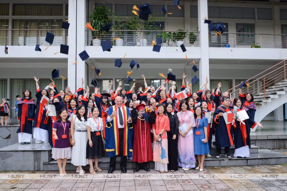 dai hoc bach khoa ha noi tong thu hon 2 nghin ty dong den tu cac khoan nao hinh 1