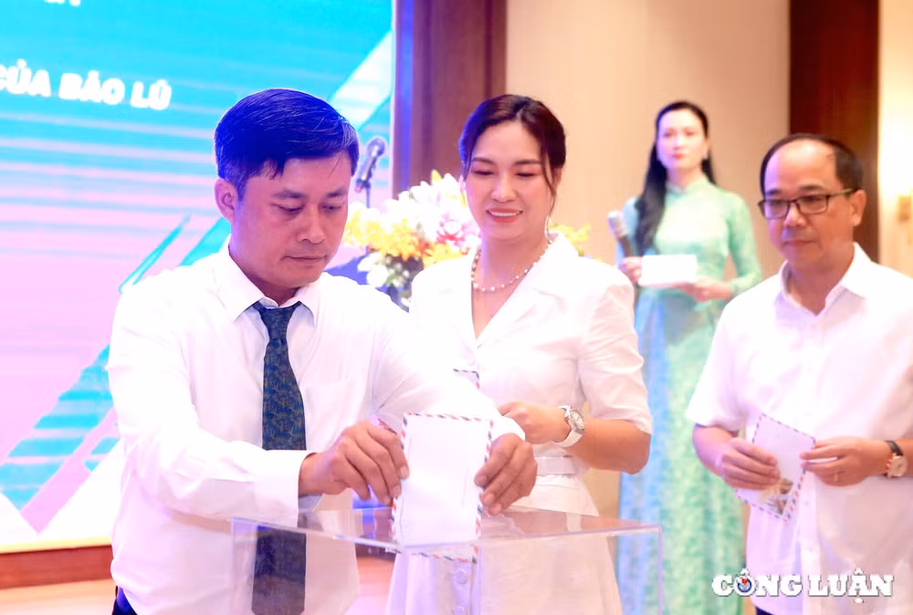 bao chi giai phap la co hoi de cac co quan bao chi khang dinh vai tro dinh hinh va thuc day su phat trien xa hoi hinh 3