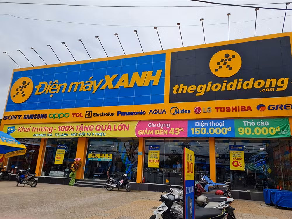 the gioi di dong lien tuc giai the cong ty con chu tich nguyen duc tai lai vua chot loi them 1 trieu co phieu hinh 1