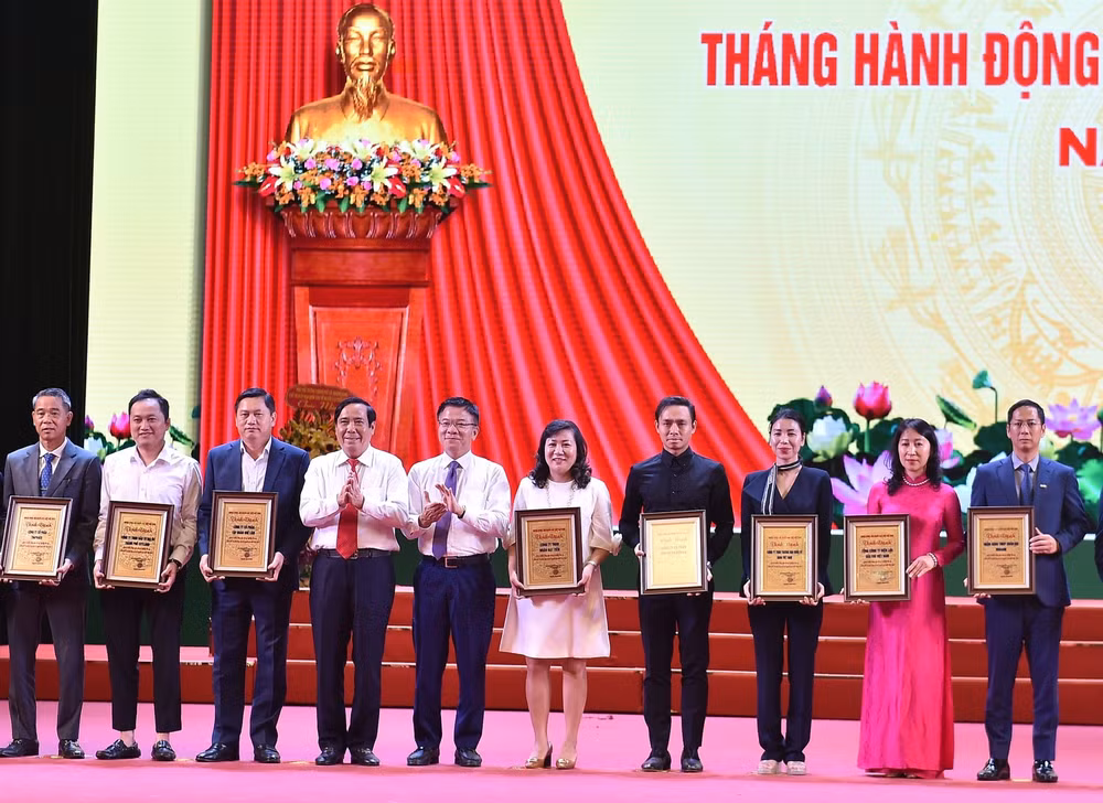 keu goi su quan tam cham soc tu gia dinh cong dong va xa hoi doi voi nguoi cao tuoi hinh 4