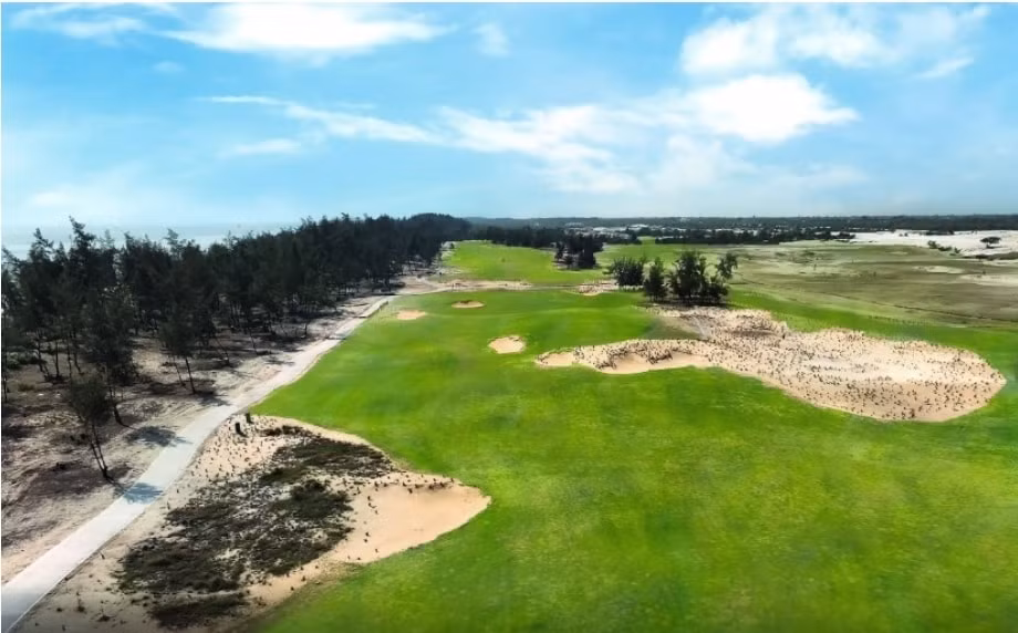 khai truong tuyet pham san gon noi mien di san co do hue golden sands golf resort hinh 3