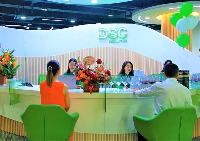 ctcp chung khoan dsc lo ky luc trong quy ii bi phat vi lien tuc cho thanh vien hdqt vay tien trai quy dinh hinh 1