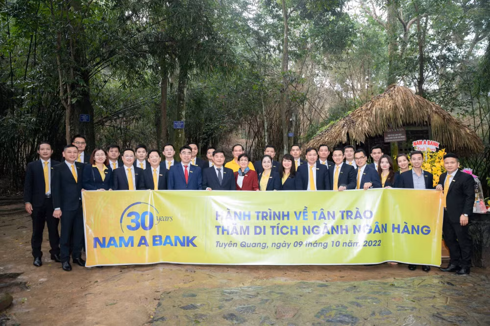 nam a bank va hanh trinh ve nguon y nghia hinh 1