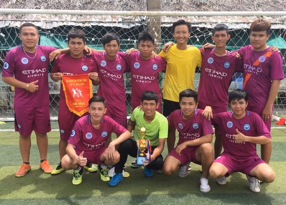 tuyen thu esports cung viet nam len dau truong quoc te thu nhap du nuoi gia dinh khi chi moi 20 tuoi hinh 2