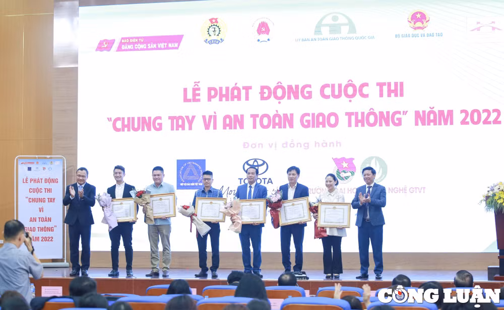 phat dong cuoc thi chung tay vi an toan giao thong nam 2022 hinh 4