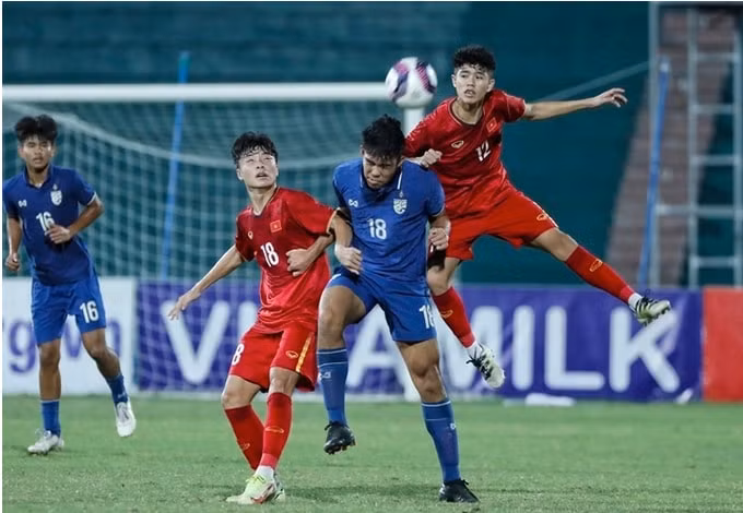 chu tich lien doan bong da thai lan san sang tu chuc hinh 3