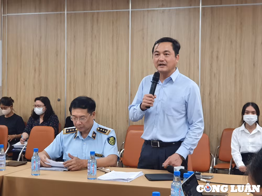 tp hcm khong co tinh trang ghim hang tai cac co so xang dau hinh 3