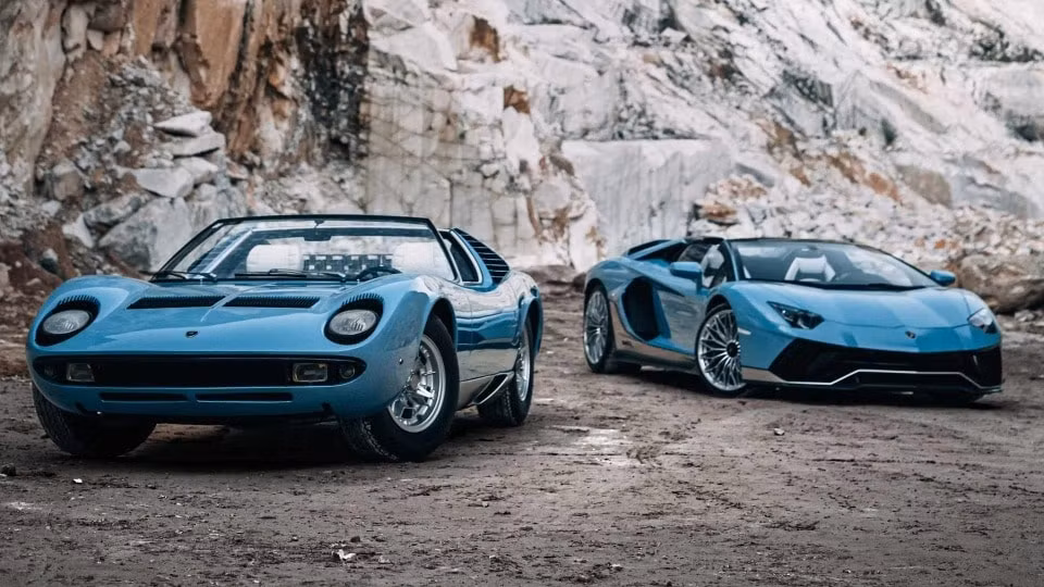 can canh chiec lamborghini aventador cuoi cung hinh 1