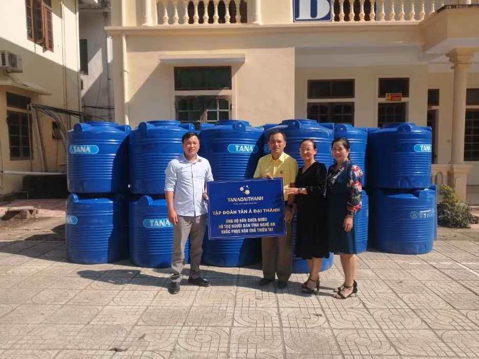 tan a dai thanh tang bon nuoc may loc nuoc ho tro nguoi dan vung lu nghe an hinh 4