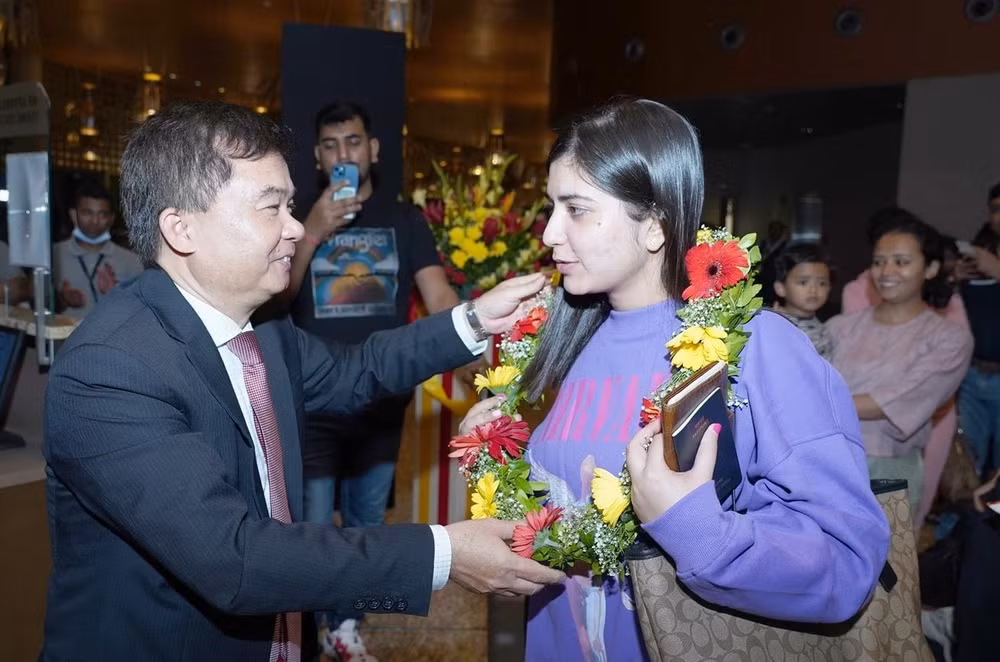 bay de dang giua da nang va new delhi mumbai an do cung vietjet hinh 4