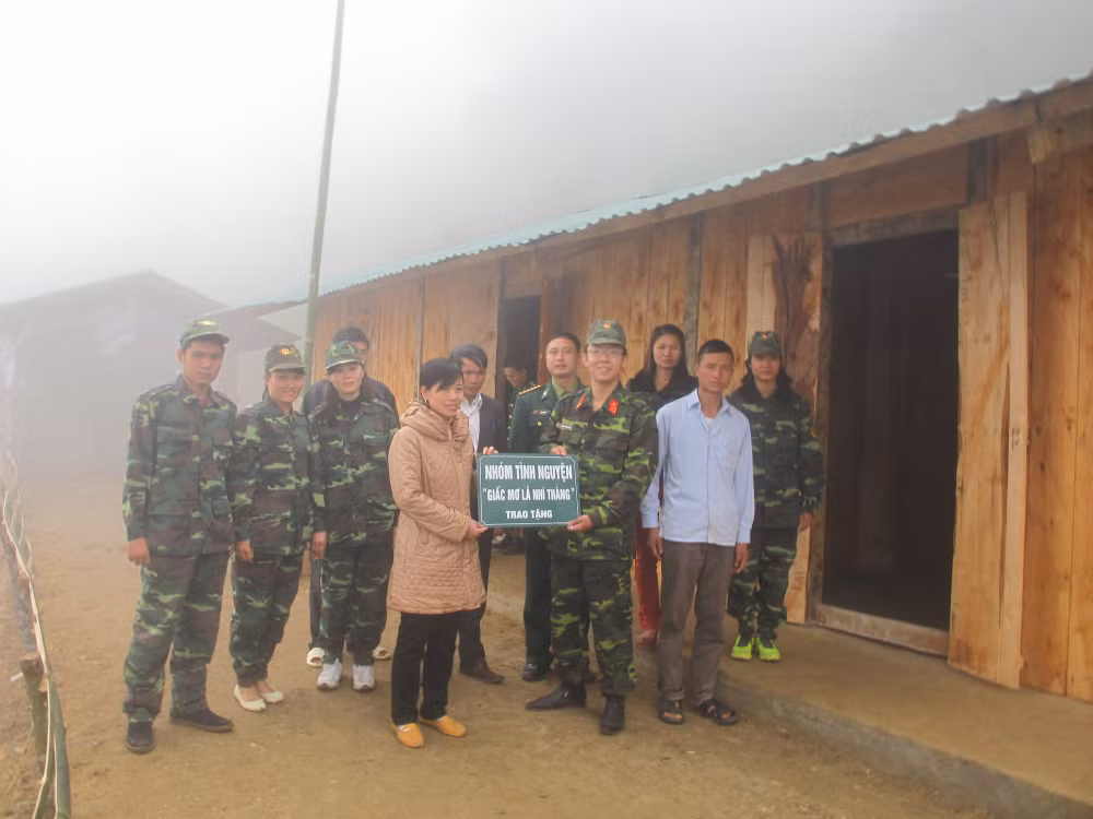 nha bao hoang truong giang tu thien chang chung to minh dac biet hay minh gioi dau hinh 7