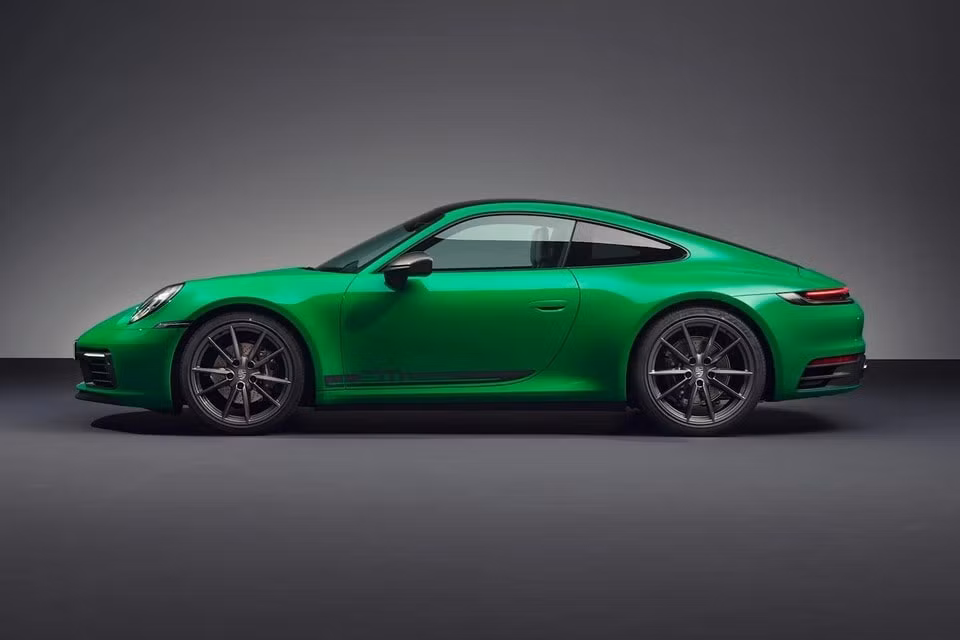 porsche 911 carrera t 2023 ra mat gia ban tu 116600 usd hinh 3