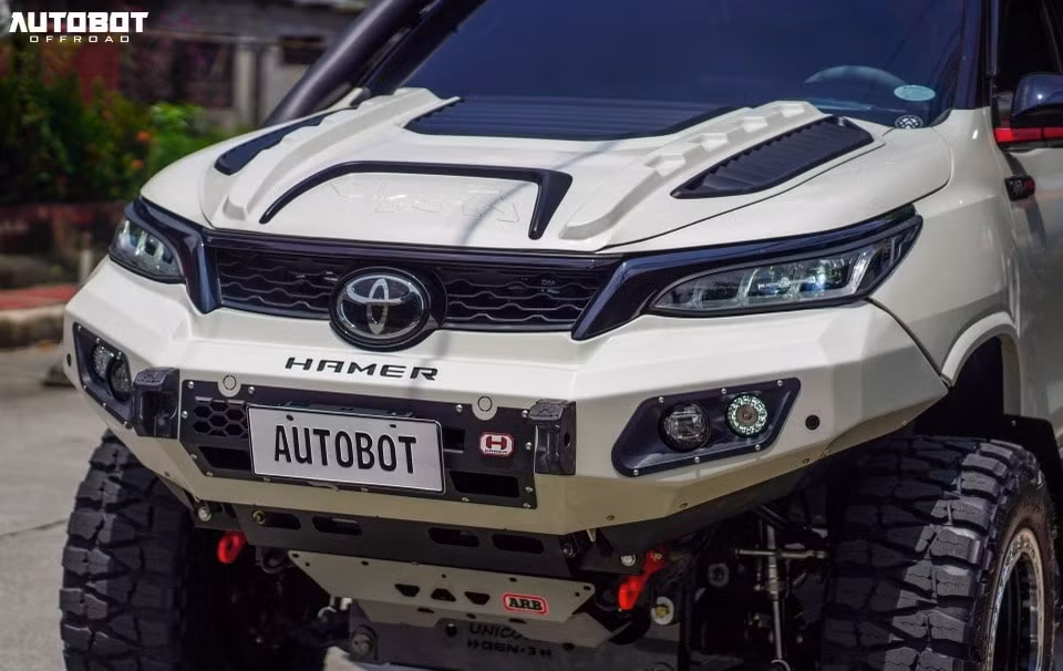 toyota fortuner gr sport 2022 voi ban do ham ho hinh 3