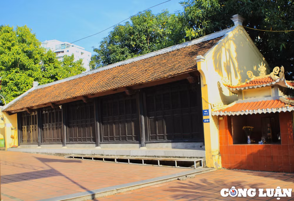 kham pha khong gian ben trong ngoi den co tai ha noi co nien dai vai tram nam hinh 7