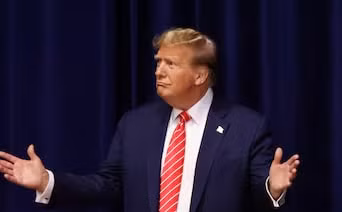 ong donald trump tim cach thu hut cu tri tre tren tiktok hinh 1